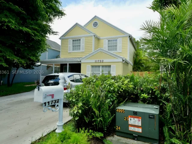 3-bedroom home for sale in Miami - 11732 SW 119th Ter - MondialRealty