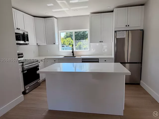 3-bedroom home for sale in Miami - 2830 SW 63rd Ave - MondialRealty