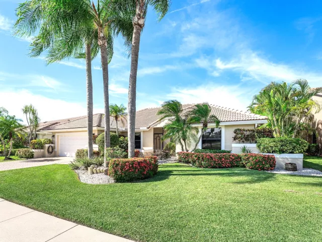 3-bedroom home for sale in Boca Raton - 10775 Boca Woods Lane - MondialRealty
