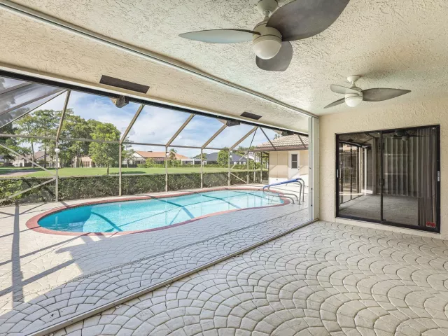 3-bedroom home for sale in Boca Raton - 10775 Boca Woods Lane - MondialRealty
