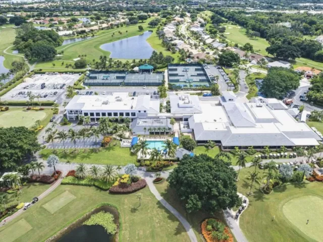 3-bedroom home for sale in Boca Raton - 10775 Boca Woods Lane - MondialRealty
