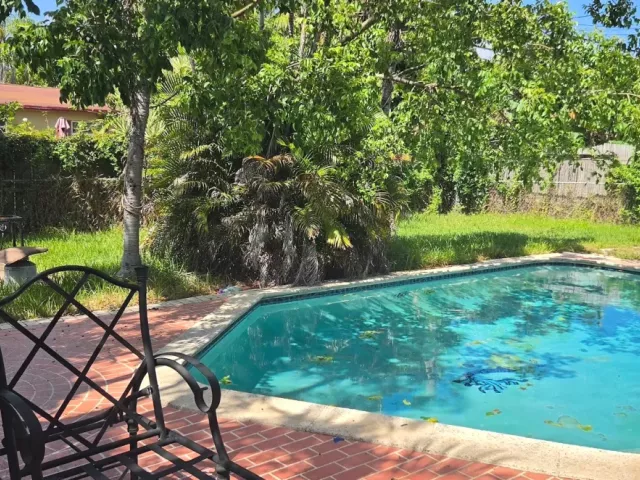3-bedroom home for sale in Deerfield Beach - 601 W Sample Rd - MondialRealty