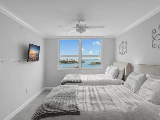 2-bedroom condo for sale in Miami Beach - 90 Alton Rd 1102 - MondialRealty