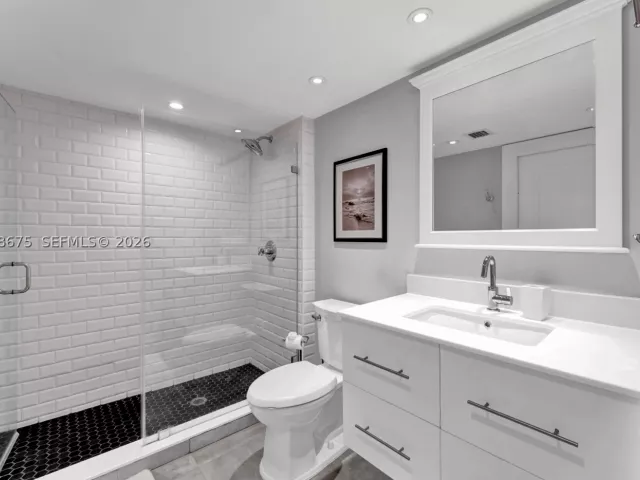 2-bedroom condo for sale in Miami Beach - 90 Alton Rd 1102 - MondialRealty