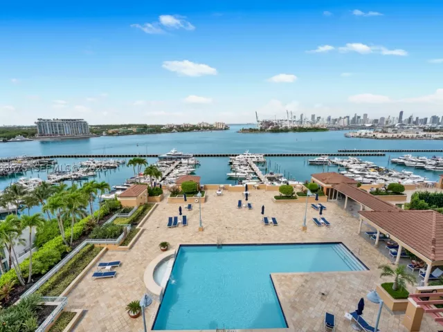 2-bedroom condo for sale in Miami Beach - 90 Alton Rd 1102 - MondialRealty