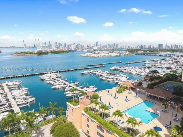 2-bedroom condo for sale in Miami Beach - 90 Alton Rd 1102 - MondialRealty