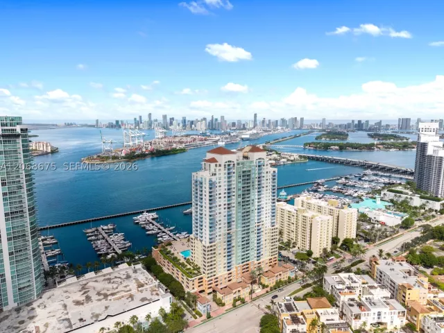 2-bedroom condo for sale in Miami Beach - 90 Alton Rd 1102 - MondialRealty