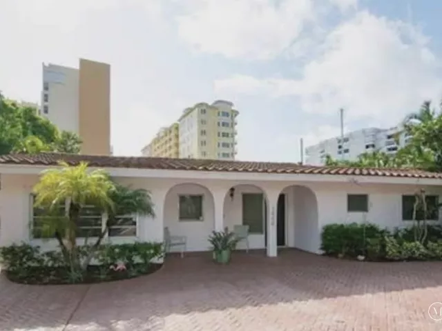 3-bedroom home for rent in Lauderdale By The Sea - 1800 E TERRA MAR Drive - MondialRealty