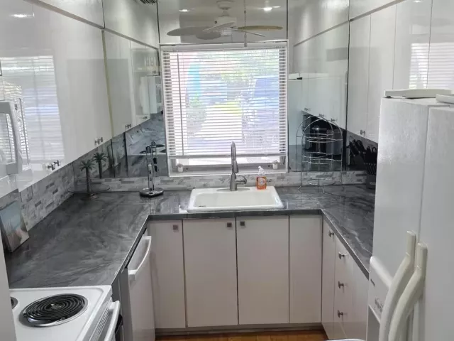 3-bedroom home for rent in Lauderdale By The Sea - 1800 E TERRA MAR Drive - MondialRealty