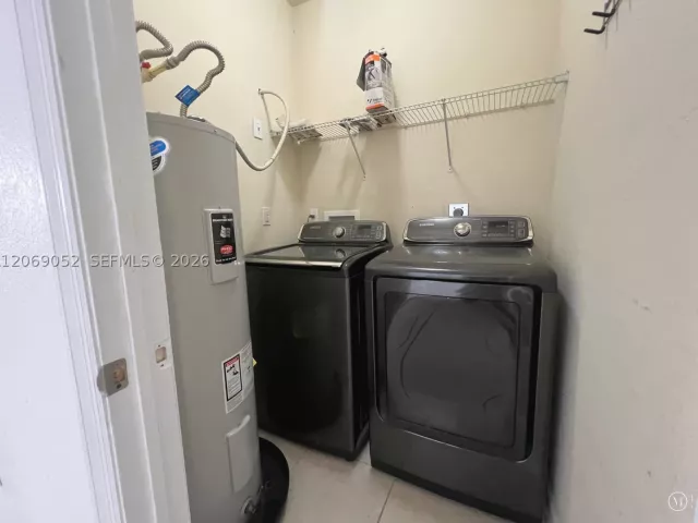 4-bedroom home for rent in Homestead - 2410 NE 4th St 2410 - MondialRealty