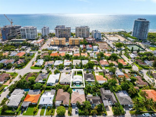3-bedroom home for sale in Surfside - 8844 Abbott Ave - MondialRealty