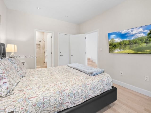 3-bedroom home for rent in Aventura - 21103 NE 38th Ave 77 - MondialRealty