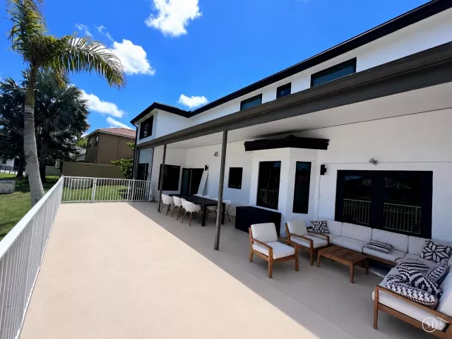 5-bedroom home for rent in Boca Raton - 10920 HAYDN Drive 0 - MondialRealty