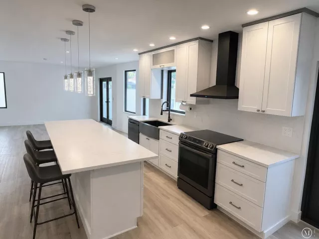 5-bedroom home for rent in Boca Raton - 10920 HAYDN Drive 0 - MondialRealty