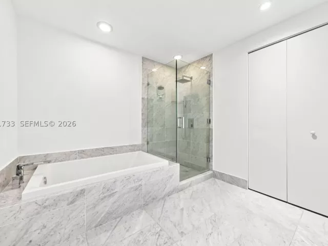 2-bedroom condo for sale in Miami - 801 S Miami Ave 2502 - MondialRealty
