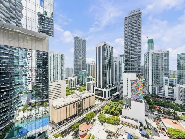 2-bedroom condo for sale in Miami - 801 S Miami Ave 2502 - MondialRealty