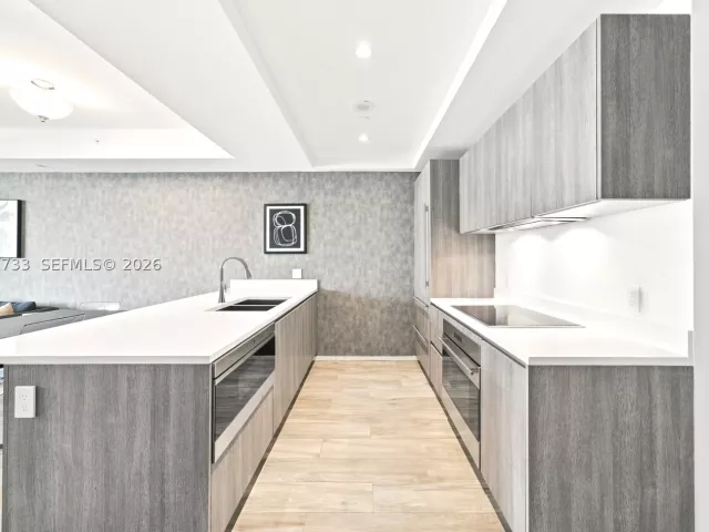 2-bedroom condo for sale in Miami - 801 S Miami Ave 2502 - MondialRealty