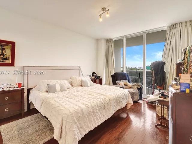 2-bedroom condo for sale in Surfside - 9595 N Collins Ave. 5NG - MondialRealty