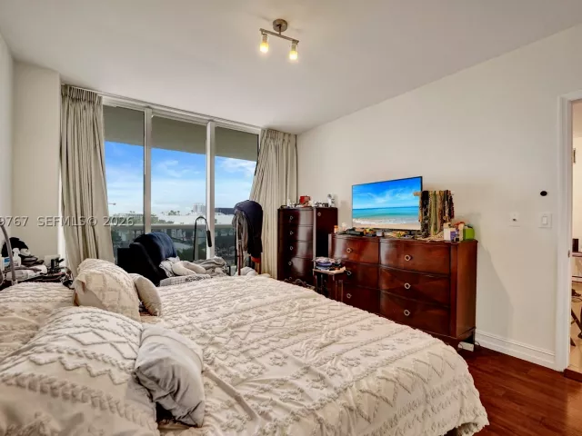 2-bedroom condo for sale in Surfside - 9595 N Collins Ave. 5NG - MondialRealty