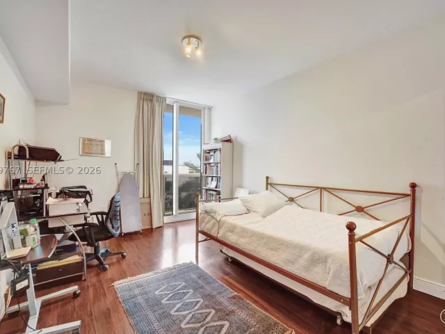 2-bedroom condo for sale in Surfside - 9595 N Collins Ave. 5NG - MondialRealty