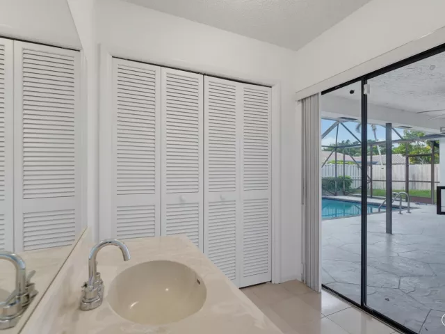 3-bedroom home for rent in Boca Raton - 6846 BIANCHINI Circle - MondialRealty