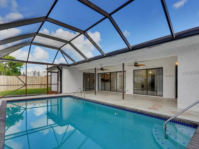 3-bedroom home for rent in Boca Raton - 6846 BIANCHINI Circle - MondialRealty
