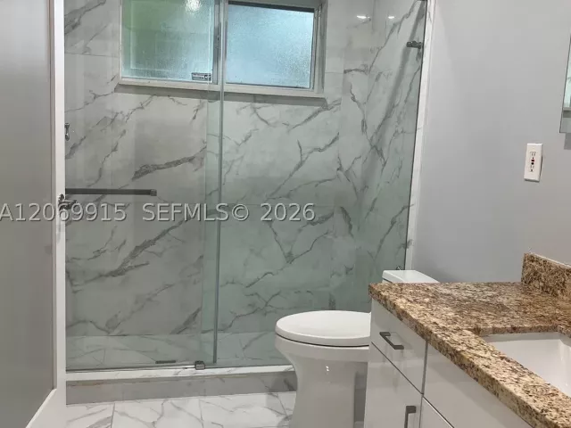 4-bedroom home for sale in Miami - 9940 SW 155th St - MondialRealty