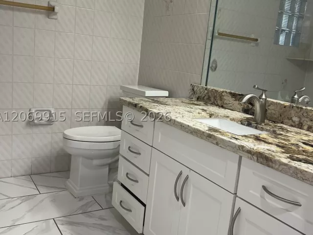 4-bedroom home for sale in Miami - 9940 SW 155th St - MondialRealty