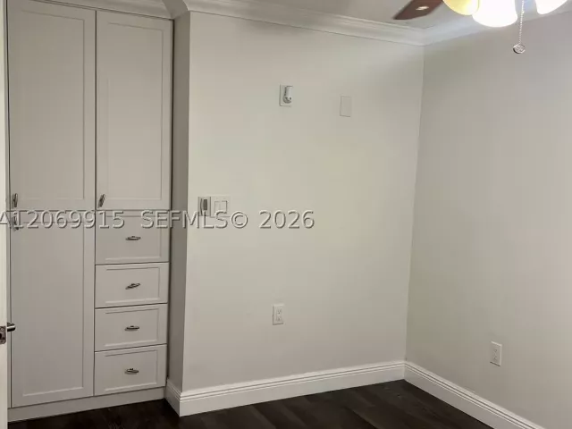 4-bedroom home for sale in Miami - 9940 SW 155th St - MondialRealty