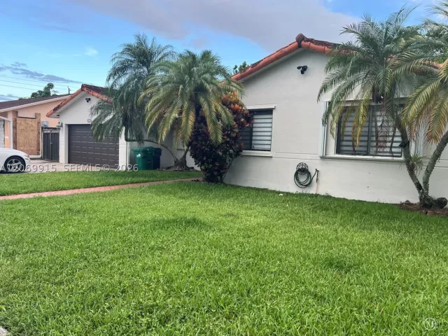 4-bedroom home for sale in Miami - 9940 SW 155th St - MondialRealty