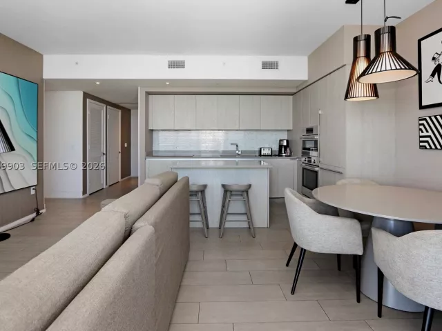 3-bedroom condo for rent in Hollywood - 4010 S Ocean Dr T4004 - MondialRealty