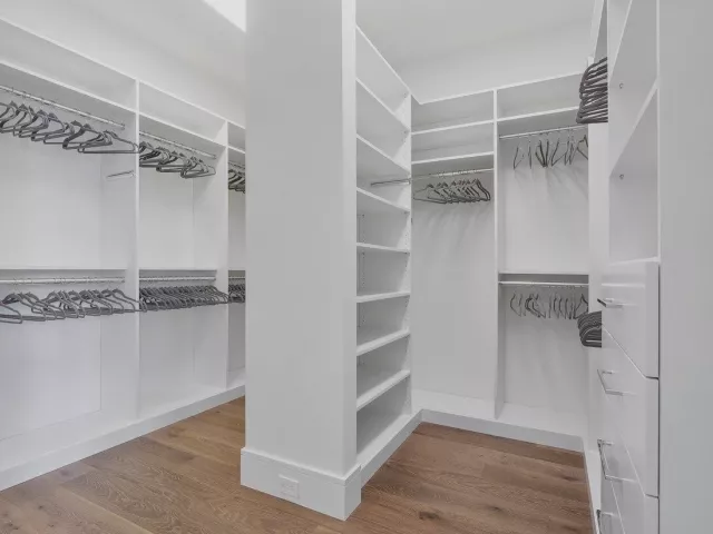 4-bedroom home for sale in Boca Raton - 130 NE Wavecrest Way - MondialRealty