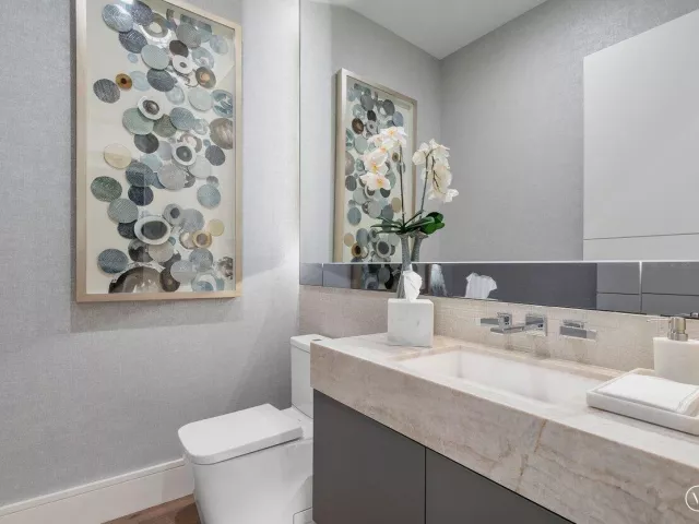 4-bedroom home for sale in Boca Raton - 130 NE Wavecrest Way - MondialRealty