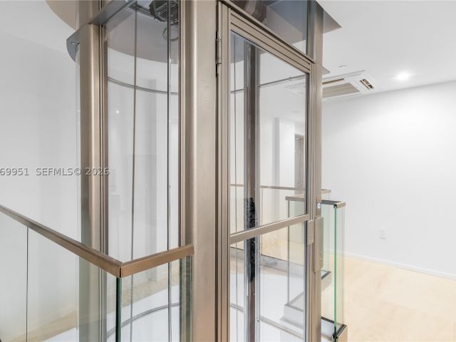 4-bedroom condo for sale in Miami - 801 S Miami Ave PH5801 - MondialRealty
