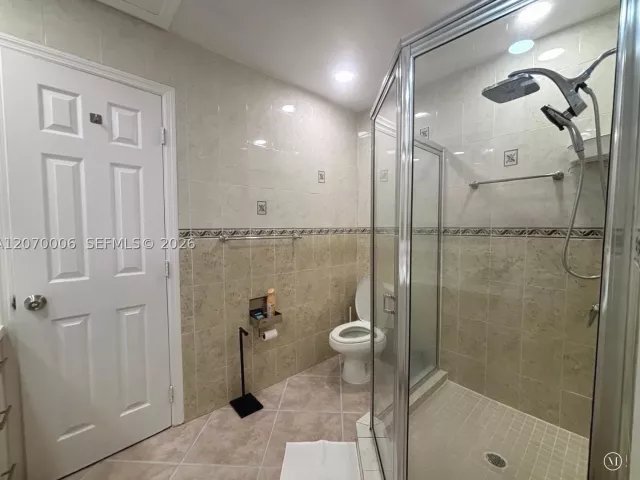 3-bedroom home for sale in Hollywood - 1931 Mayo St - MondialRealty