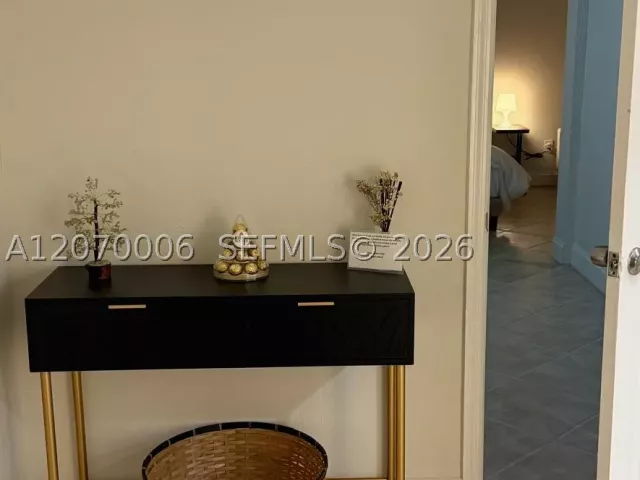 3-bedroom home for sale in Hollywood - 1931 Mayo St - MondialRealty