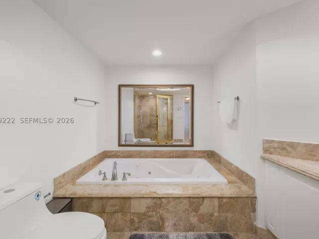 2-bedroom condo for rent in Surfside - 9559 Collins Ave S9-D - MondialRealty