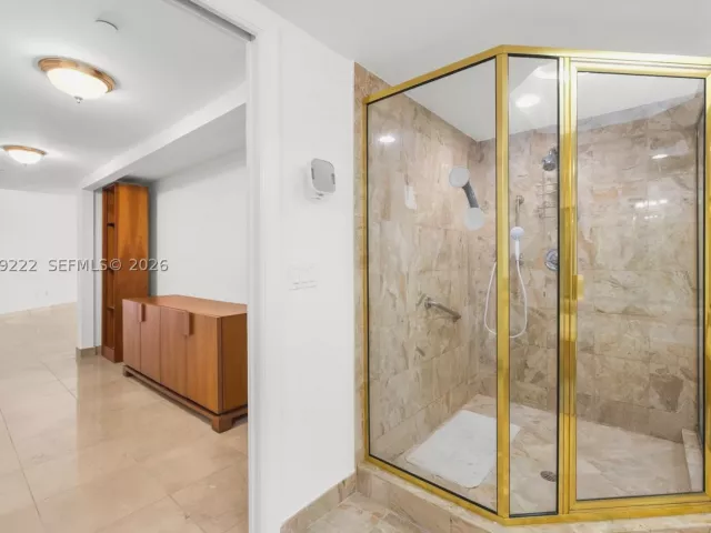 2-bedroom condo for rent in Surfside - 9559 Collins Ave S9-D - MondialRealty