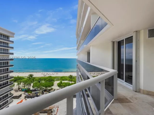 2-bedroom condo for rent in Surfside - 9559 Collins Ave S9-D - MondialRealty