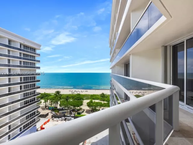 2-bedroom condo for rent in Surfside - 9559 Collins Ave S9-D - MondialRealty