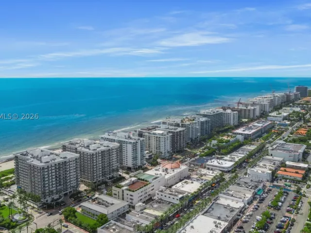 2-bedroom condo for rent in Surfside - 9559 Collins Ave S9-D - MondialRealty