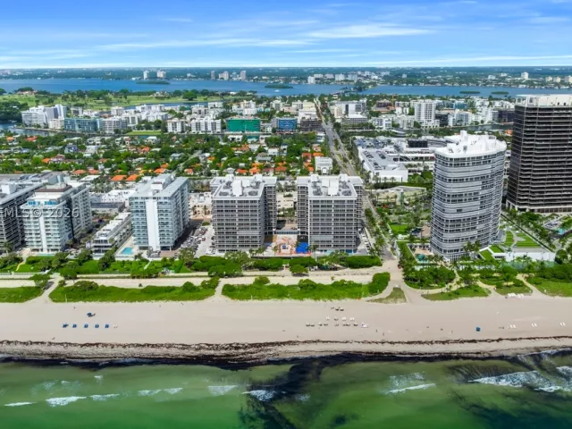 2-bedroom condo for rent in Surfside - 9559 Collins Ave S9-D - MondialRealty