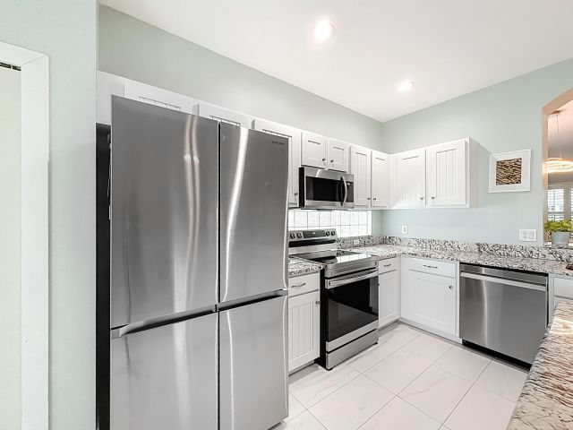 3-bedroom home for rent in Delray Beach - 1143 CANOE Point - MondialRealty