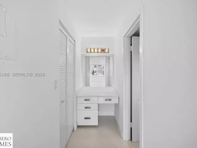 2-bedroom condo for sale in Sunny Isles Beach - 301 174th St 1216 - MondialRealty