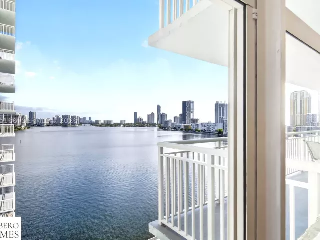 2-bedroom condo for sale in Sunny Isles Beach - 301 174th St 1216 - MondialRealty