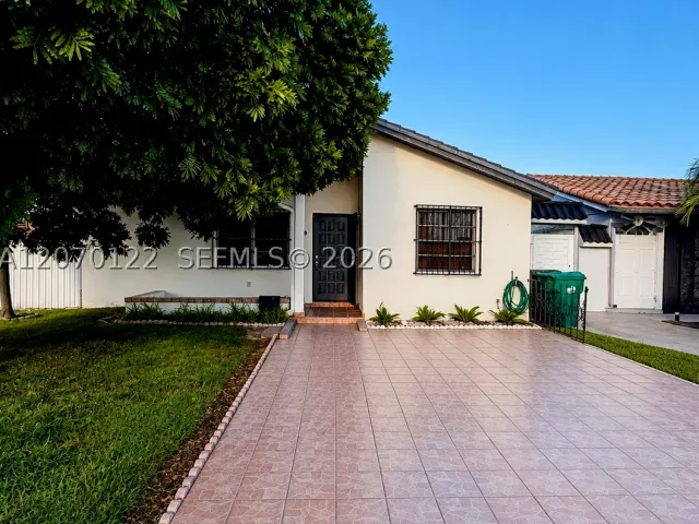 3-bedroom home for rent in Miami - 2219 SW 137th Pl - MondialRealty