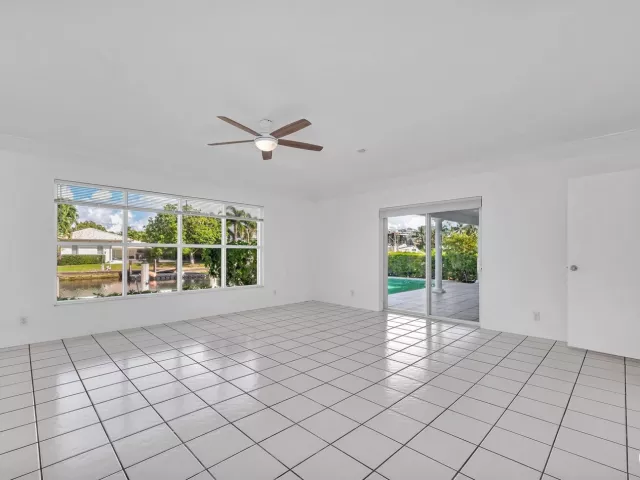 3-bedroom home for rent in Fort Lauderdale - 2427 Sea Island Drive - MondialRealty