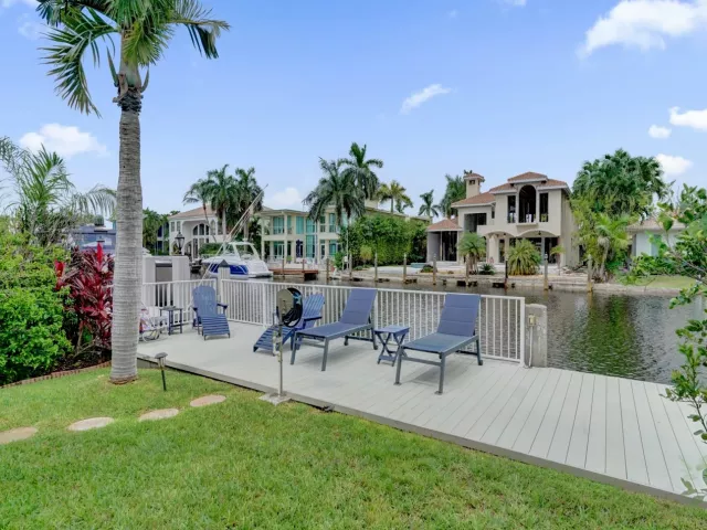 3-bedroom home for rent in Fort Lauderdale - 2427 Sea Island Drive - MondialRealty