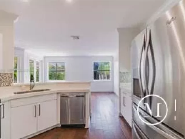 4-bedroom home for sale in Doral - 11344 NW 46th Lane - MondialRealty