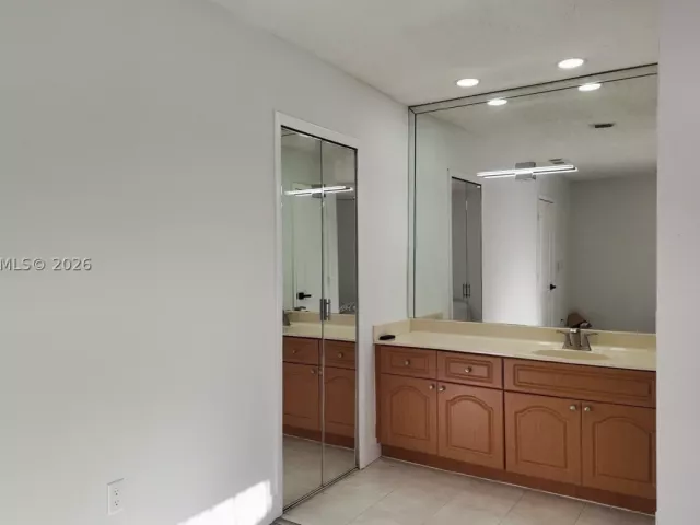3-bedroom home for rent in Miami - 11570 SW 144th Path - MondialRealty